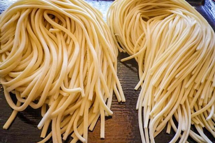 風味豊かな小麦の優しい香りの麺