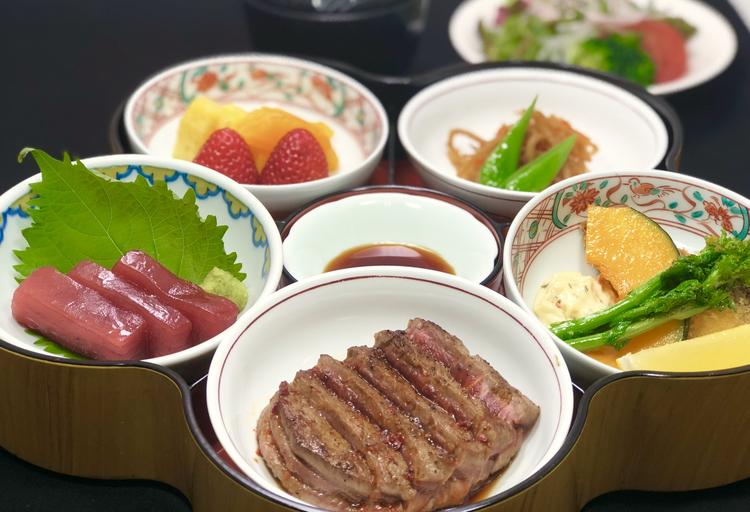 和食 ステーキ丼