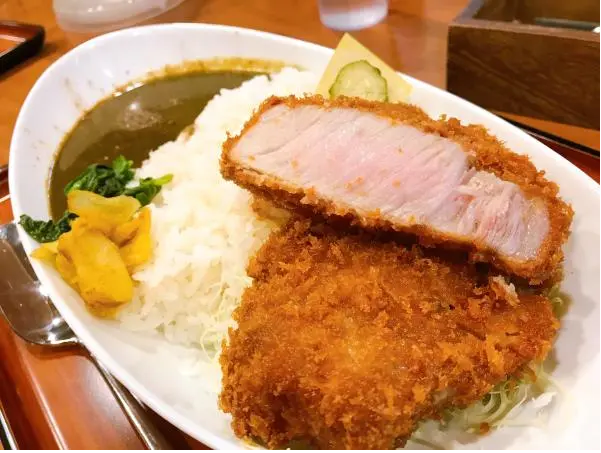 カツとカレーの店 ジーエス