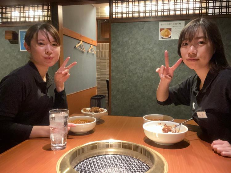 まかない付き!年2回ほどの焼肉会も♪