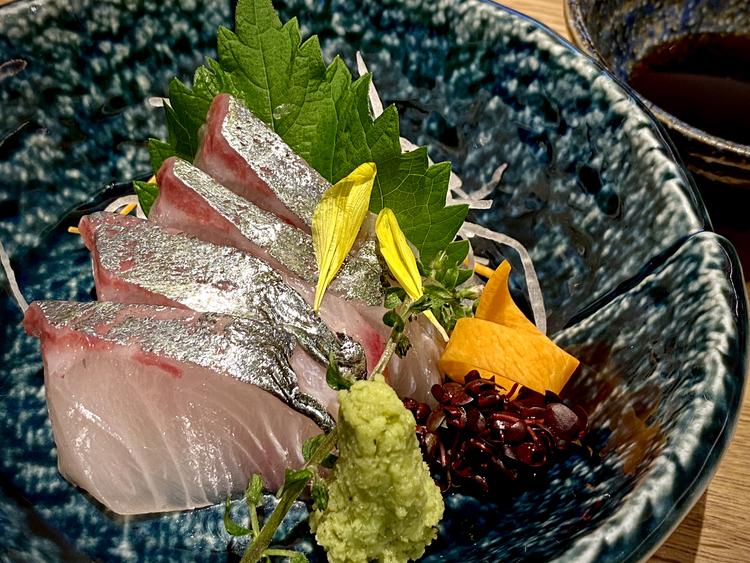 【メニュー】シマアジの刺身