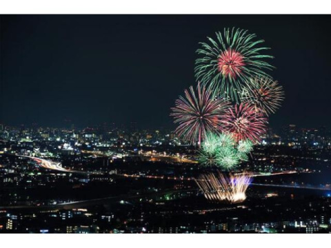 19年花火大会 関東 関西の花火大会10選 水中花火やスターマインも見られる Tabi Channel