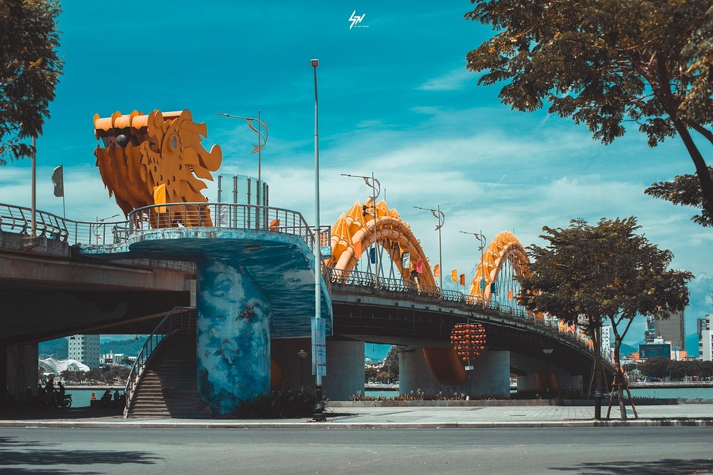 ロン橋(ドランゴンブリッジ)