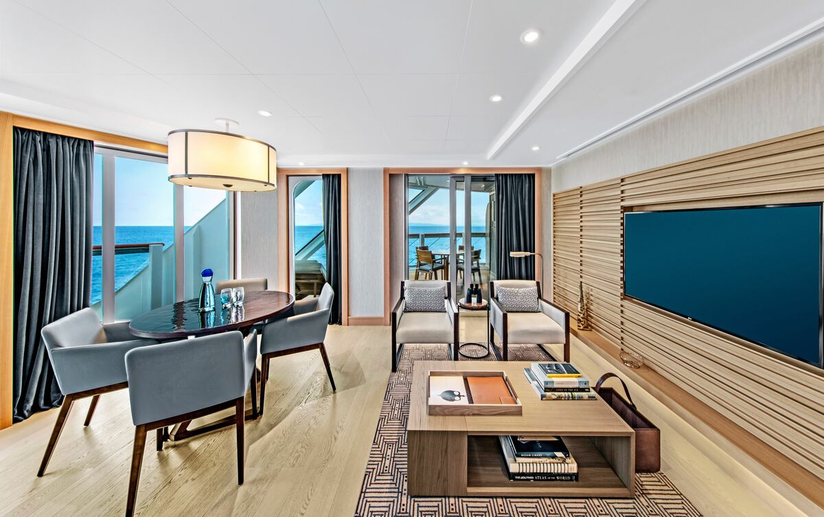 バイキング・マーズの地中海7泊8日クルーズ フジーナ (ヴェネツィア)発