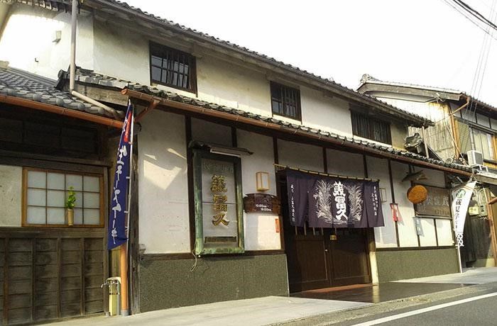 「三連星」を生んだ美富久酒造がこだわる手造りの地酒