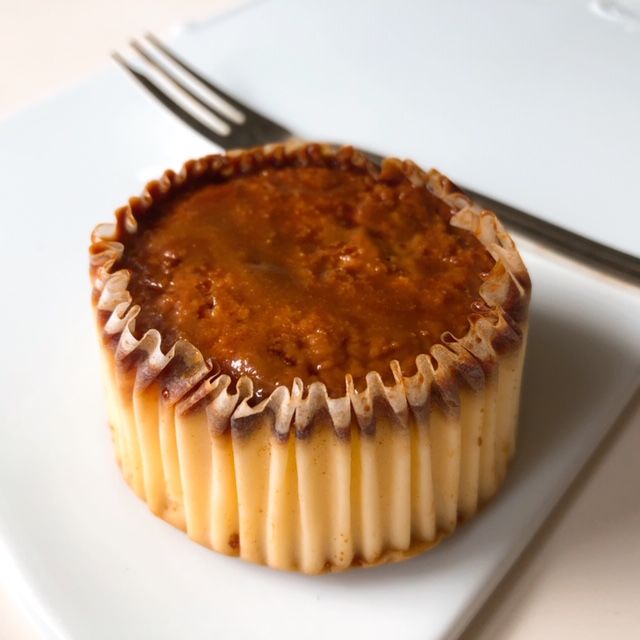 バスクチーズケーキとは?