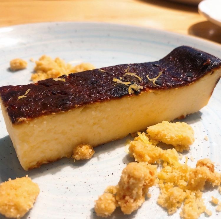 バスクチーズケーキとは?