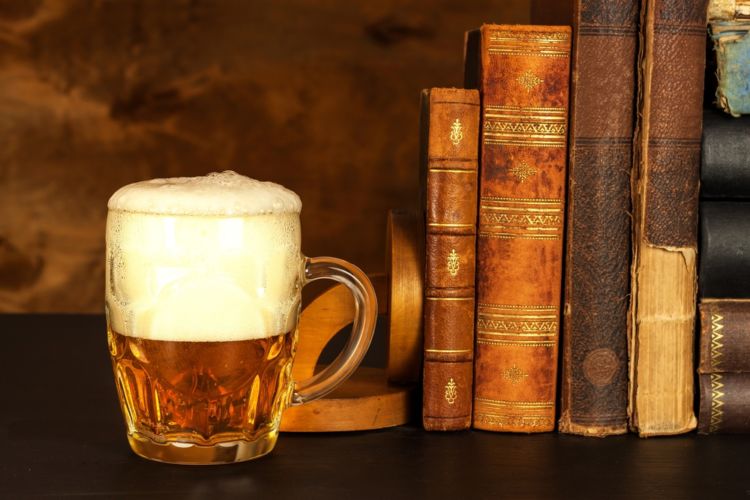 ビールの発祥国はどこ? 諸説交えて紹介