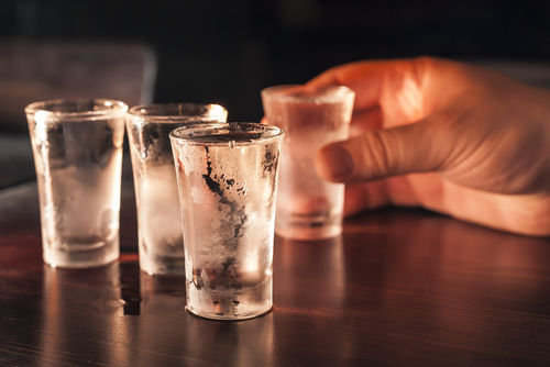 「東京焼酎&梅酒Bar GEN&MATERIAL」のたのしみ方