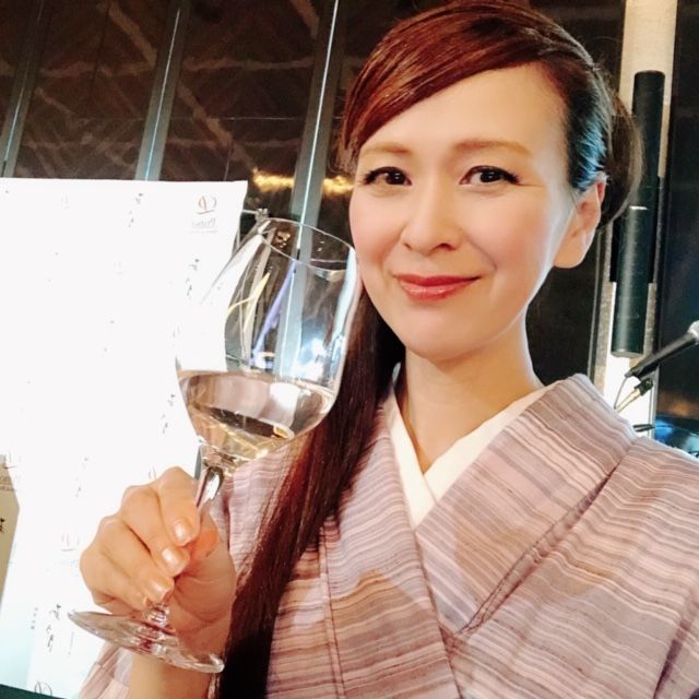 「あさぎ」の麹米は兵庫県産の山田錦、酛実は新潟県産の「こしいぶき」、添実と仲実は南魚沼産の五百万石、留実は長野県の産美山錦を使用。超軟水がベースなので、飲み口が淡麗ですっきり飲みやすいのが特徴です。そして上品な香りがとてもいい。ワイングラスで香りを楽しみつつ、乾杯〜♪ 品川プリンスホテル吉田巧総料理長特製のお料理とのマリアージュも体感しました