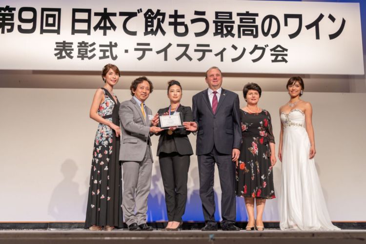 「日本で飲もう最高のワイン2019」で、東欧・モルドバ共和国のワインが2部門を受賞!
