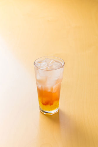 ピーチジュースやリキュールを使ったビールカクテルとは