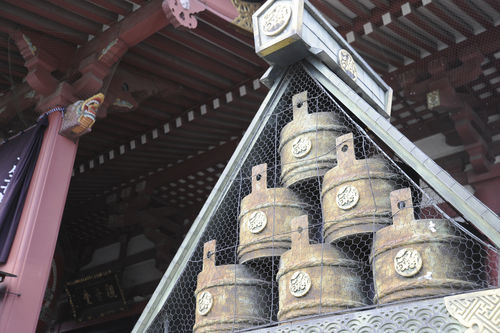 「鏡開き」で酒樽を割るのは祈願成就のため