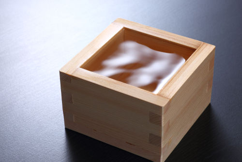 「角打ち」は「かくうち」「かどうち」? 語源と合わせて覚えよう
