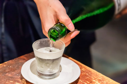 「角打ち」にも新時代が到来! 「ネオ角打ち」とは?