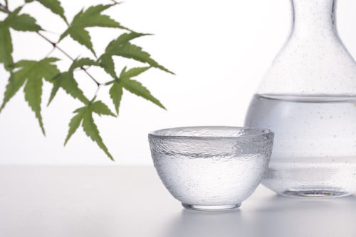 「醸造アルコール」を使うのはなぜ?