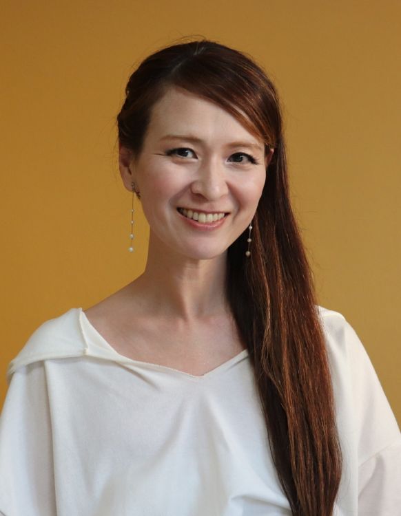 里井真由美さん プロフィール