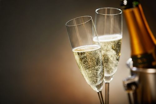 「スパークリング日本酒」の新たな潮流「awa酒」