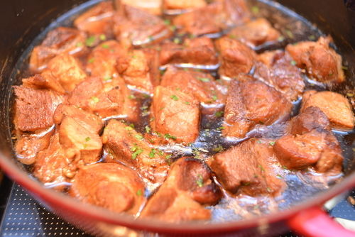 ビールで豚肉を煮込んだら?