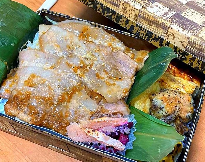 極上百年の孤独豚の生姜焼き重