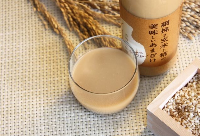 玄米をふんだんに使用した「細挽き玄米と糀の美味しいあまざけ」