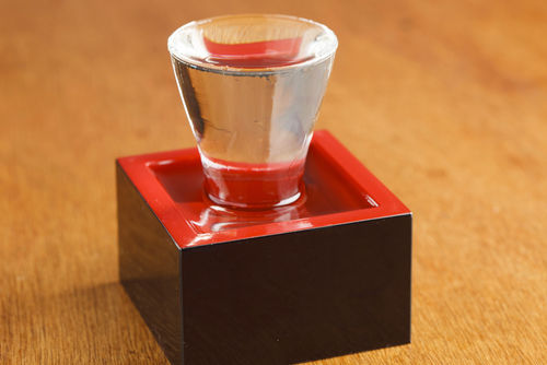日本酒用の「うつわ」にはどんな種類がある?