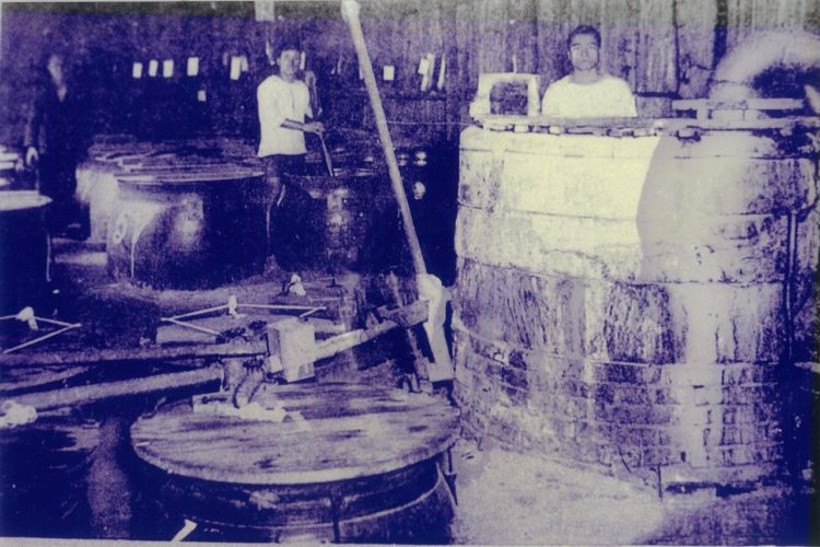 朝日酒造は奄美諸島最古の黒糖焼酎蔵