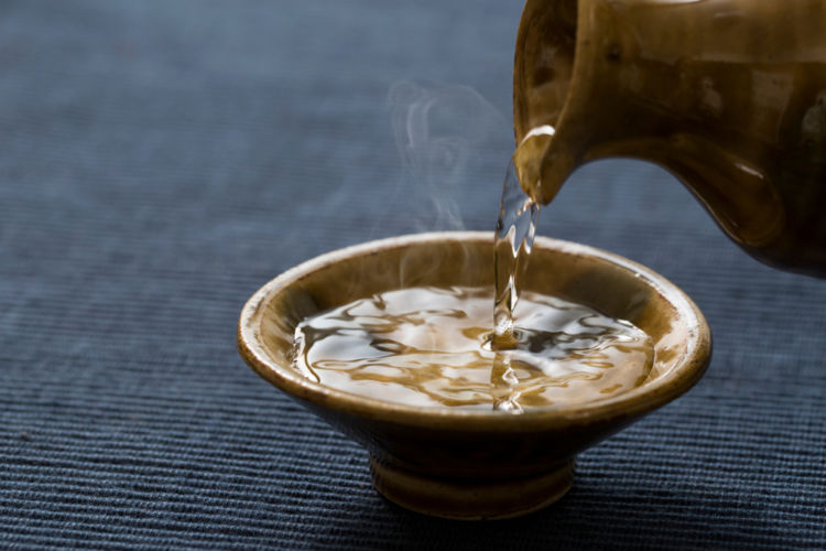 焼酎ブームの火付け役・二階堂酒造が手がける伝説の麦焼酎
