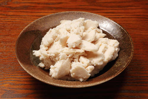 日本酒の香りを残した酒粕焼酎(粕取り焼酎)