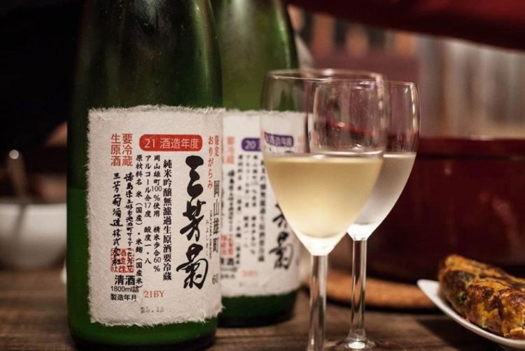 徳島の日本酒【三芳菊(みよしきく):三好菊酒造】ラベルも味も個性的な我が道を貫く日本酒ブランド