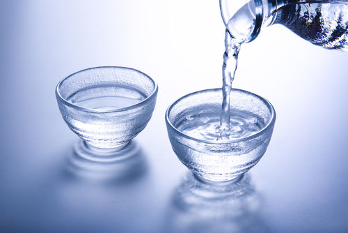 「酢酸イソアミル」と人気を二分する「カプロン酸エチル」とは?