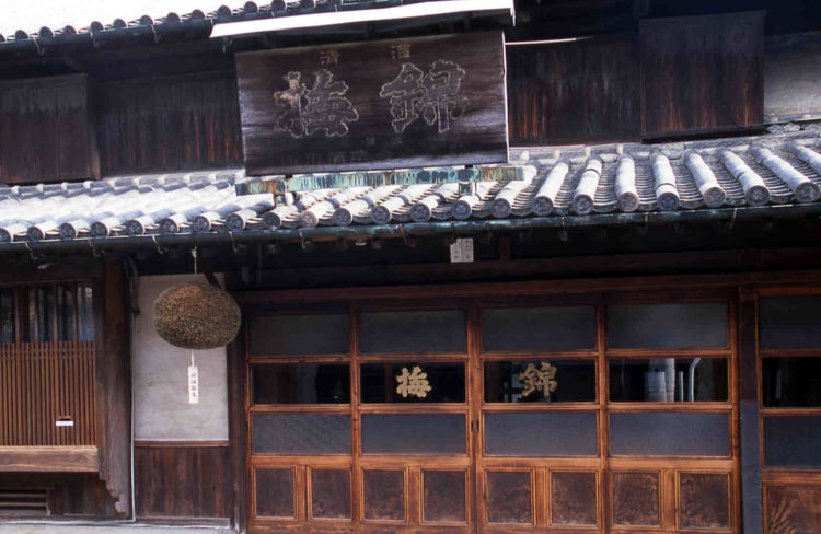 愛媛の日本酒【梅錦(うめにしき):梅錦山川】杜氏の研ぎ澄まされた感性から生まれる愛媛の美酒