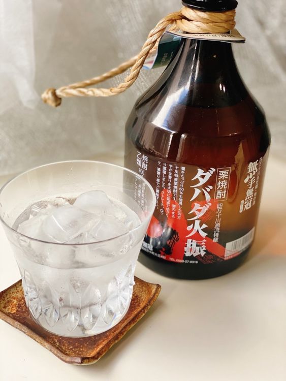 半沢直樹が愛飲していた焼酎「ダバダ火振 栗焼酎」