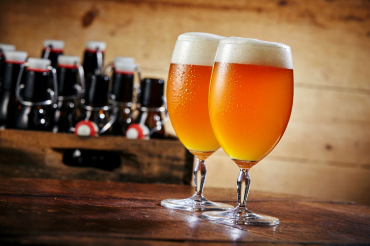 ぬるいほうがおいしいビールもある! 常温で飲むビールのたのしみ方を解説