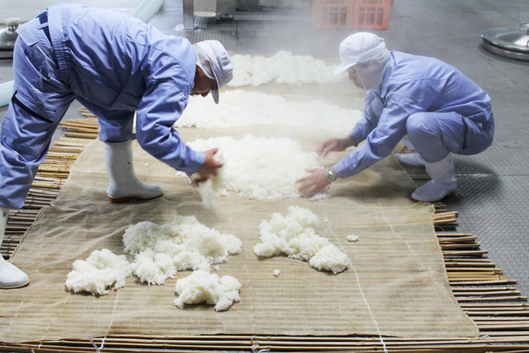 原料米の約98%は地元山形県産米を使用