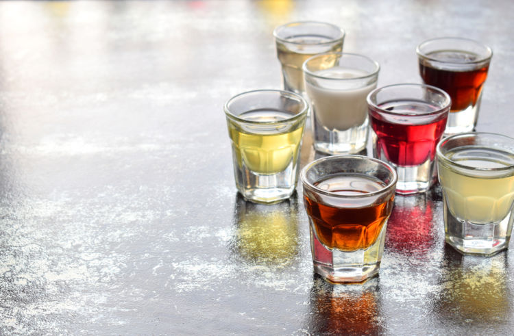 焼酎をベースに、おいしいお酒を満喫しよう! 焼酎ベースのカクテルやリキュールも紹介