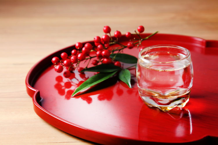 銘柄名に「赤」がつく芋焼酎の魅力とは? おもな特徴と代表的な銘柄を紹介!
