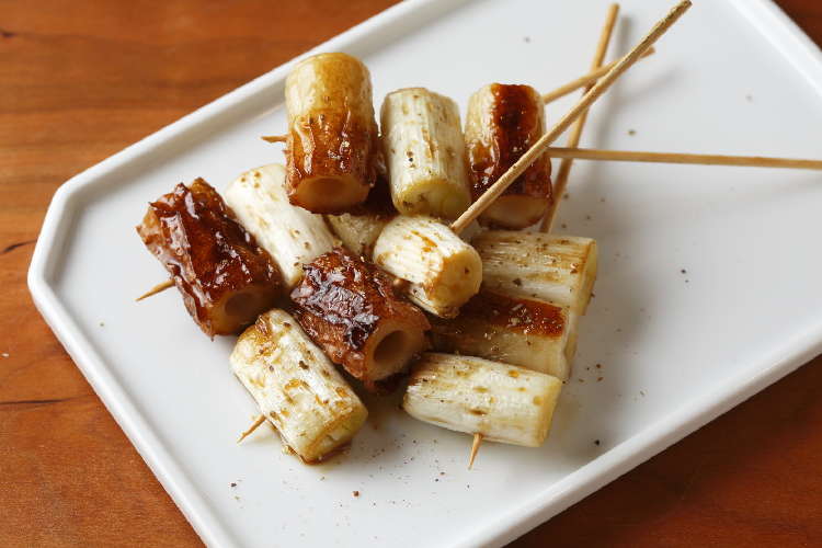 蒲焼き風ひとくちおつまみ 「ちくわとネギの蒲焼き風ピンチョス」