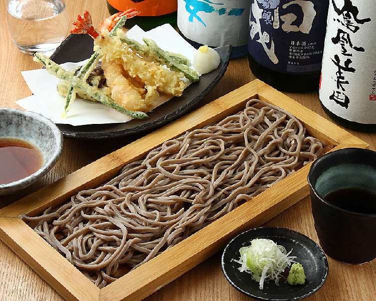 30種類以上の日本酒とこだわりの日本蕎麦をたのしむ