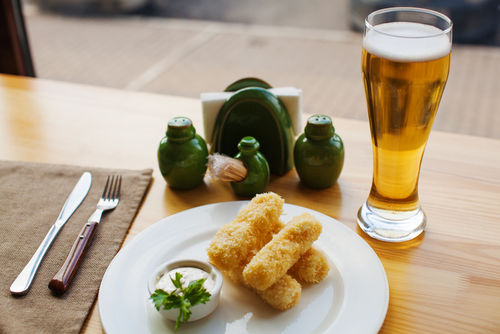 どんなビールを飲んだらよいか、料理との相性もわかる! ビアアドバイザー