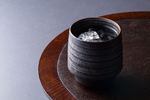 次世代プレミアム焼酎の魅力とは? 佐藤が飲みたい!