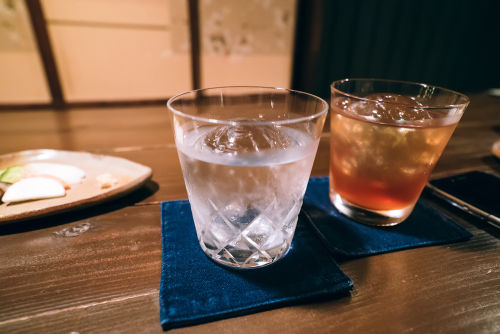 沖縄のお酒と言えば「泡盛」他の焼酎よりアルコール度数はやや高めです