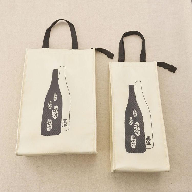冷えたままで持ち運びたいお酒に…人気蔵元の「オリジナル保冷バッグ」