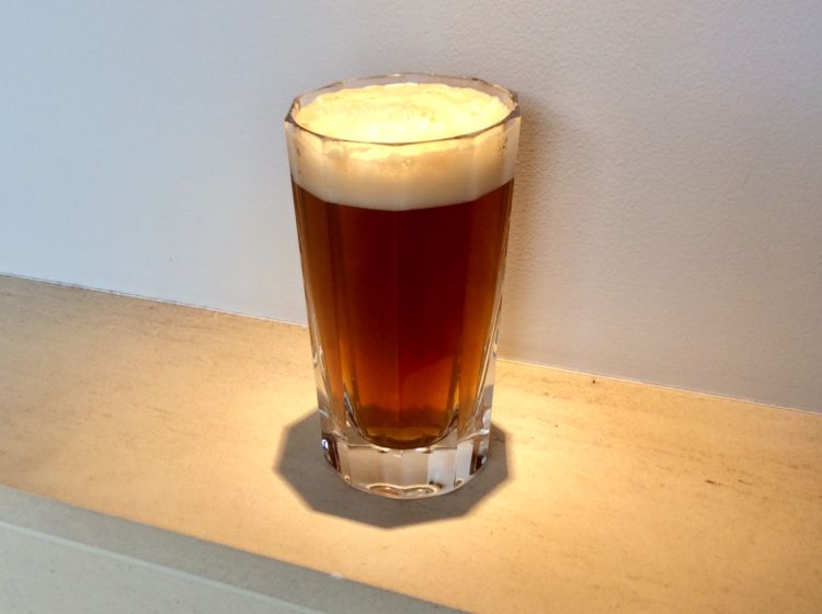 コーヒーファンにおすすめのカクテル「カフェ・コン・セルベッサ」