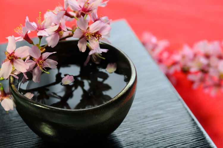 秋田の日本酒【花邑(はなむら)】一度は飲んでみたい! 希少な純米酒