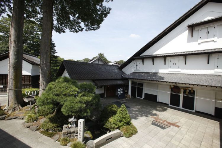 水にもこだわり、清酒造りにも使われる東京の地下天然水を使用