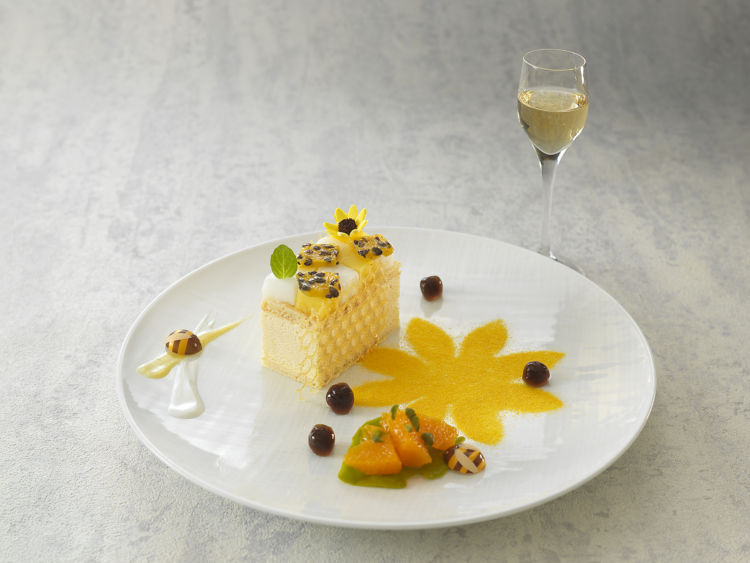 お酒と一緒に、食後のデザートとして! リーガロイヤルホテル大阪の「大人スイーツ」