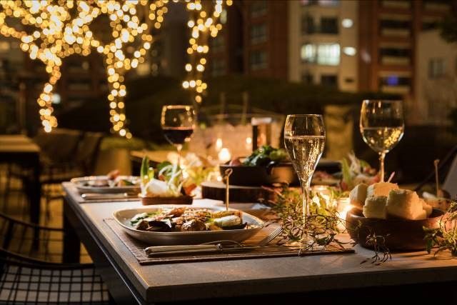 グランド ハイアット 東京で世界の料理とお酒をたのしむ「夏のテラスプラン」