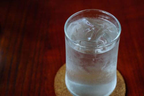 日本酒のチェイサー「和らぎ水」とは?