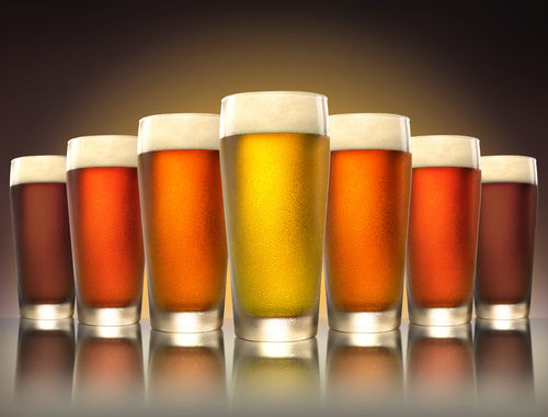 「うしとら」のオリジナルビールは200種類以上!